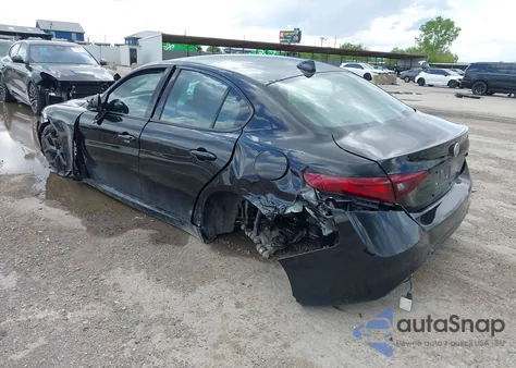 2020 Alfa Romeo Giulia Rwd из США, поврежденный, VIN ZARFAMAN3L7632937